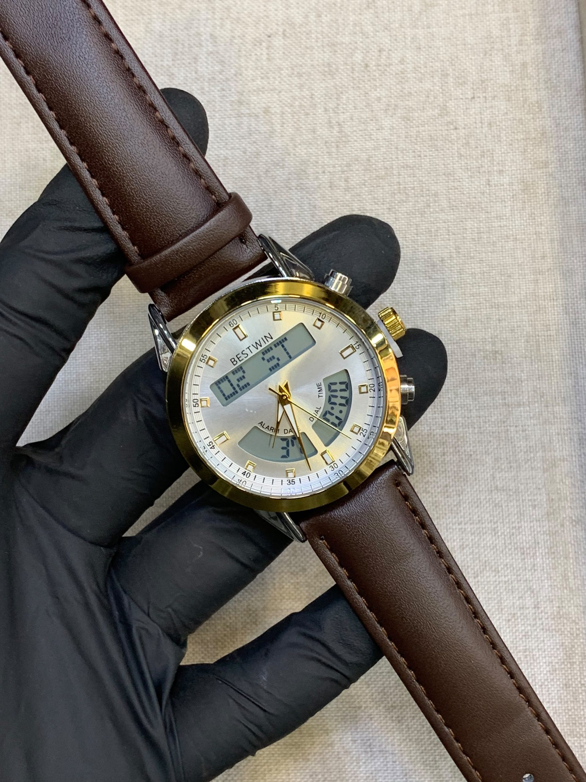 *BESTWIN MEN’S WATCH* - Image 4